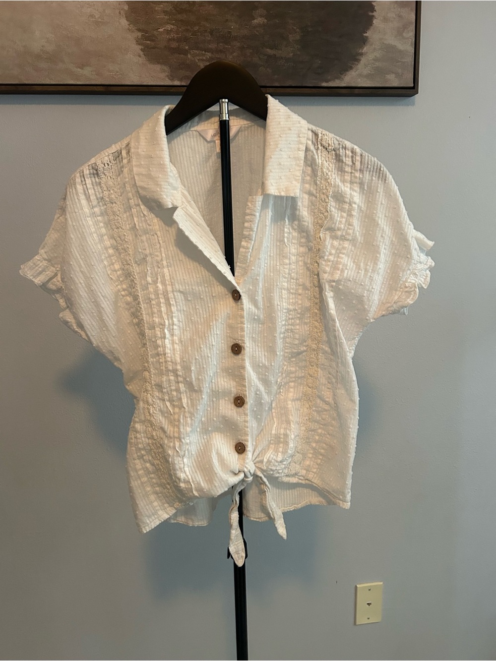 LC Lauren Conrad White Button-Front Tie Hem Shirt